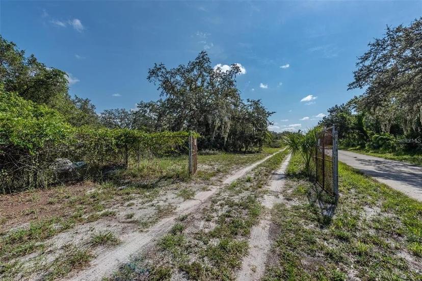 Picture of 12154 Bullfrog Creek Road, Gibsonton FL 33534