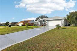 Picture of 33629 Dolores Court, Leesburg, FL 34788