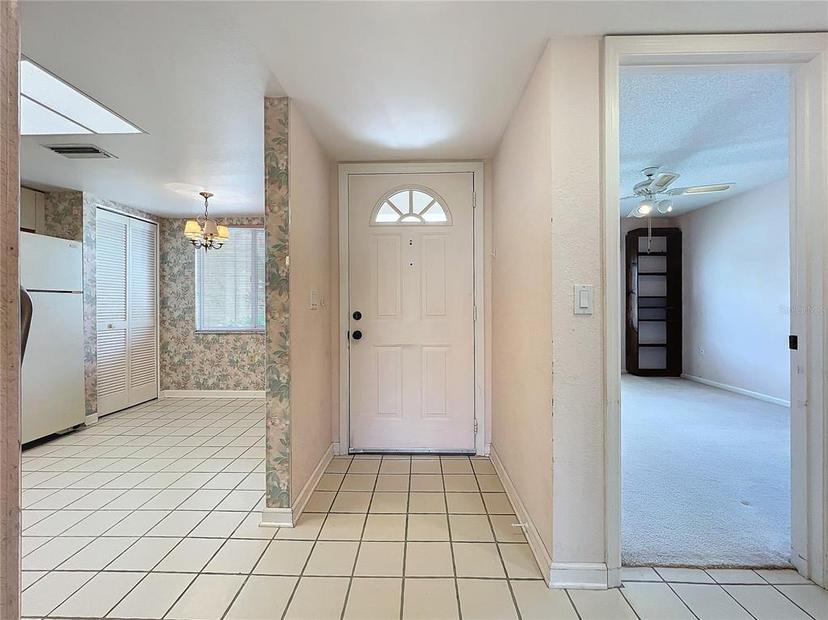 Picture of 4382 Madeira Court Unit 3361, Sarasota FL 34233