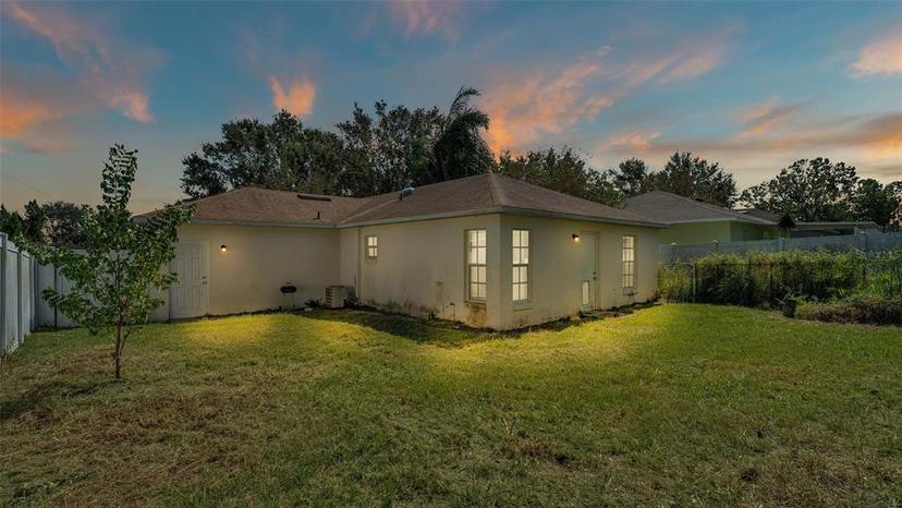 Picture of 137 Diamond Ridge Boulevard, Auburndale FL 33823