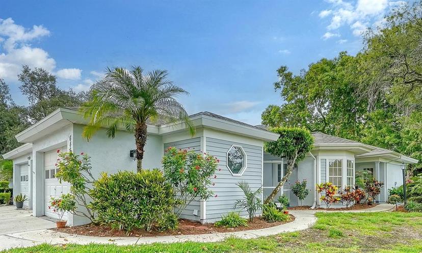 Picture of 6467 Carrington Circle Unit 43, Sarasota FL 34238