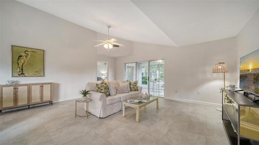 Picture of 6467 Carrington Circle Unit 43, Sarasota FL 34238