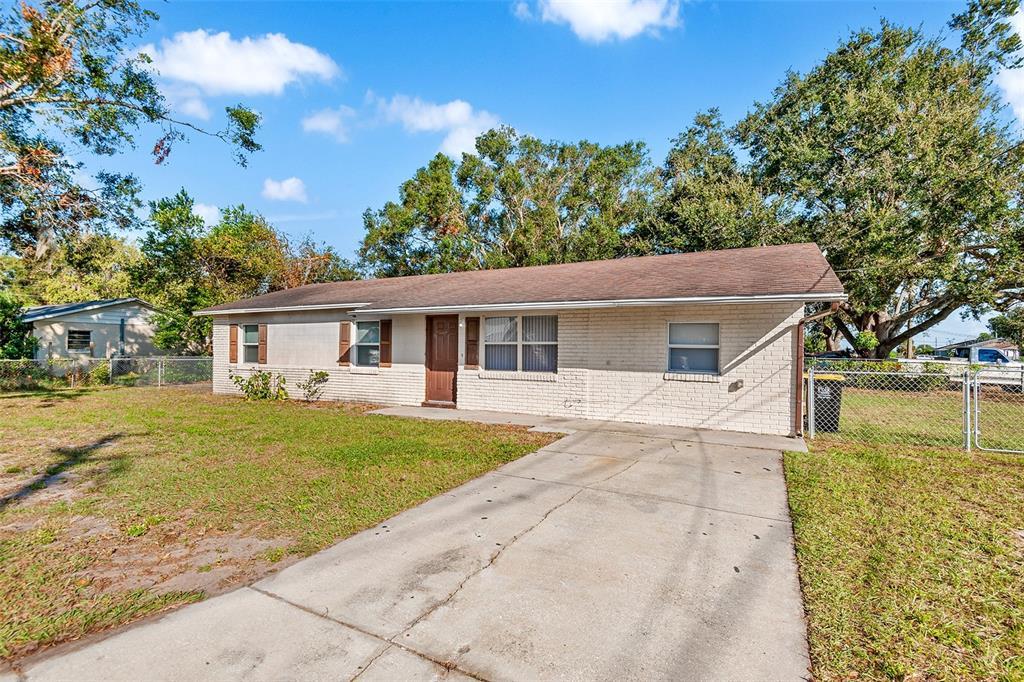 Picture of 81 Surf Drive, Winter Haven, FL 33880