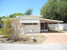 Picture of 1010 Oakland Circle, Tavares, FL 32778