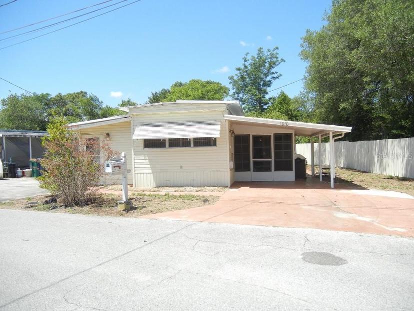 Picture of 1010 Oakland Circle, Tavares FL 32778