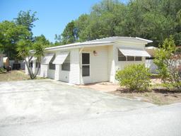 Picture of 1010 Oakland Circle, Tavares, FL 32778