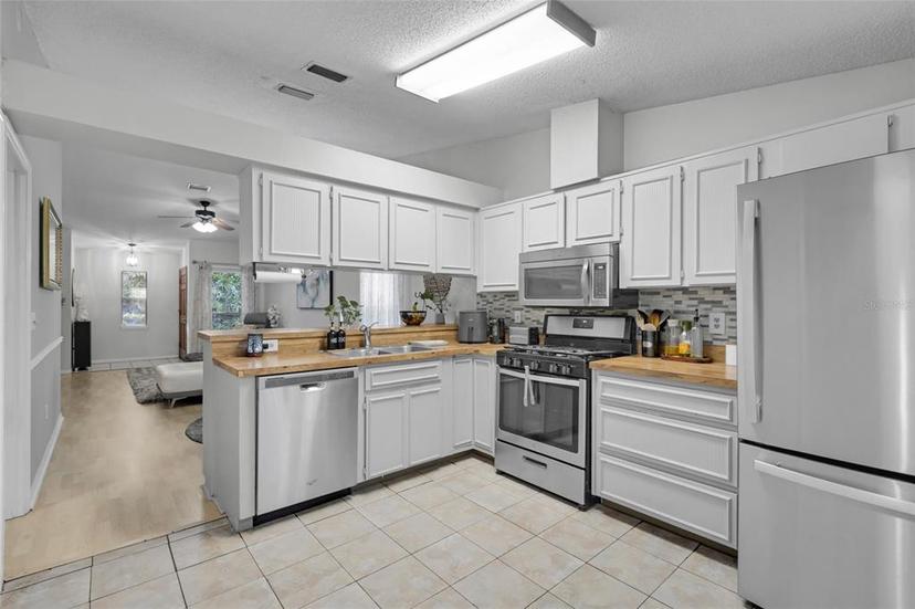 Picture of 1017 Love Lane Unit 34, Apopka FL 32703