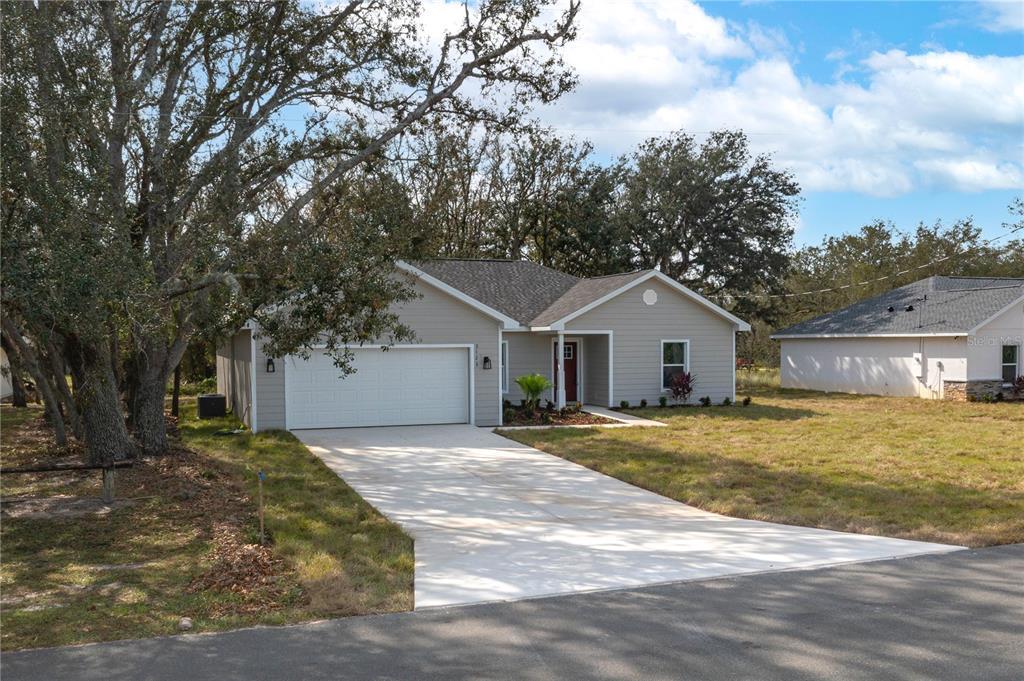 Picture of 3123 W County Line Road Unit R, Avon Park, FL 33825