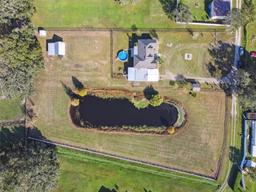 Picture of 3910 Oldbrook Lane, Plant City, FL 33566