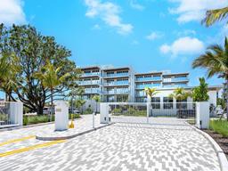 Picture of 4651 Gulf Of Mexico Drive Unit 402, Longboat Key, FL 34228