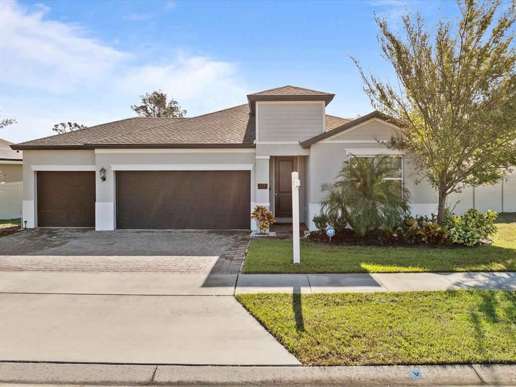 Picture of 528 Bellissimo Place, Howey In Hls, FL 34737