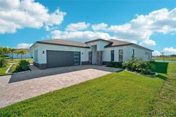 Picture of 224 Valencia Ridge Drive Unit 22, Auburndale, FL 33823