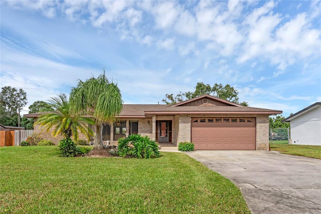 Picture of 524 Coleman Drive W, Winter Haven, FL 33884