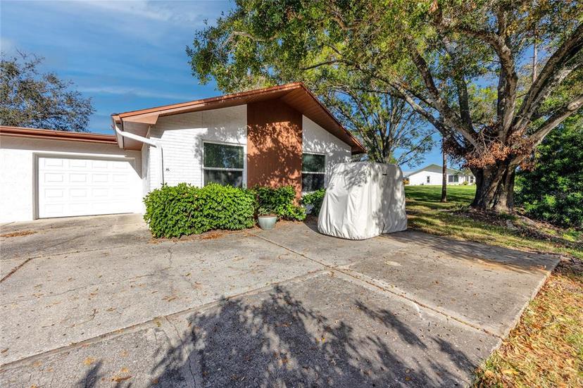 Picture of 2390 Shelly Drive Unit D, Palm Harbor FL 34684