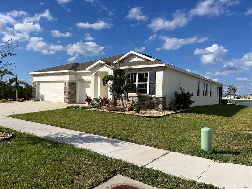 Picture of 1027 Ocean Spray Drive, Ruskin FL 33570