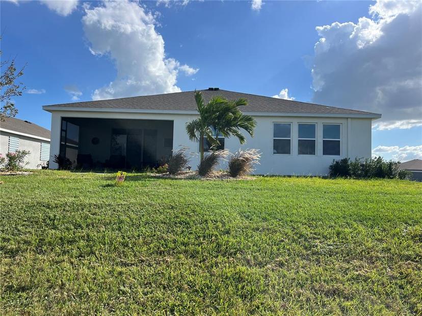 Picture of 1027 Ocean Spray Drive, Ruskin FL 33570