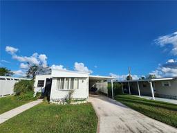 Picture of 235 Freeport Drive, Sarasota, FL 34233