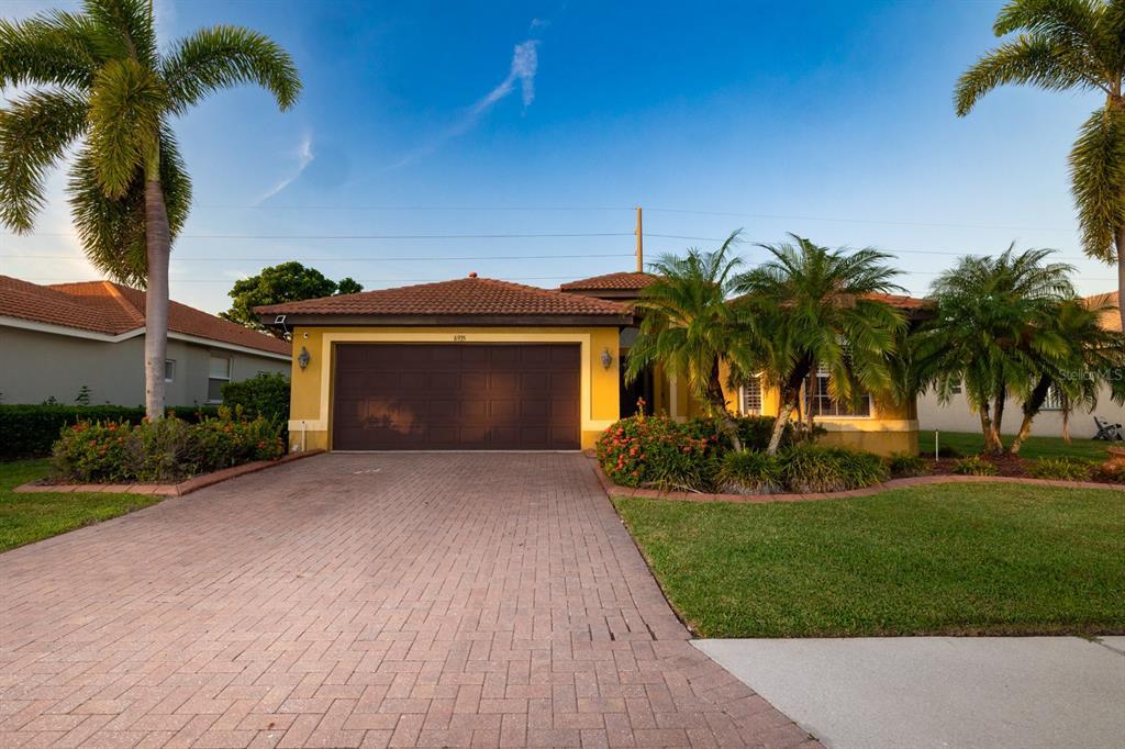 Picture of 6935 74Th Street Circle E, Bradenton, FL 34203