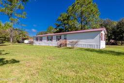 Picture of 23387 NW 32Nd Place, Lawtey, FL 32058