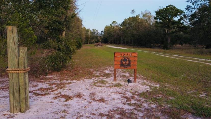 Picture of 5850 SW 54Th Trail, Jasper, FL 32052