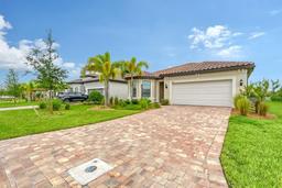 Picture of 7767 Summerland Cove, Lakewood Ranch, FL 34202