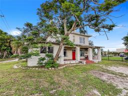 Picture of 408 5Th Street W, Bradenton, FL 34205