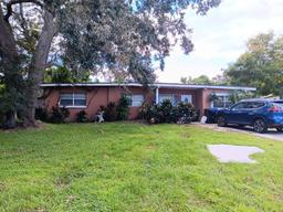 Picture of 222 Ronnie Circle, Orlando, FL 32811