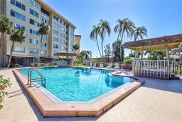 Picture of 8950 Park Boulevard Unit 203, Seminole, FL 33777