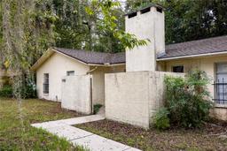 Picture of 1101 SW 19Th Place, Gainesville, FL 32601