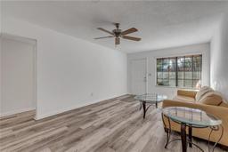 Picture of 526 Live Oak Street Unit 1070, Edgewater, FL 32132