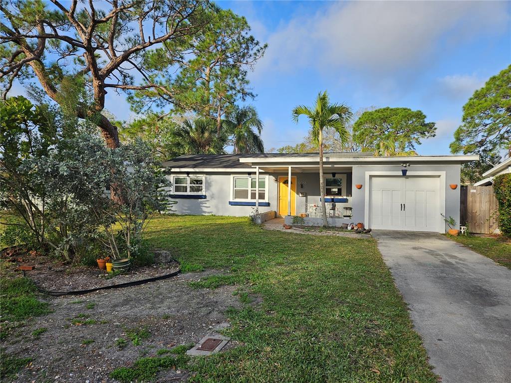 Picture of 9018 1St Street N, St Petersburg, FL 33702