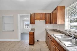 Picture of 934 Golden Rule Court S, Lakeland, FL 33803