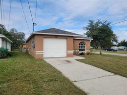 Picture of 590 E Lemon Avenue, Lake Alfred, FL 33850