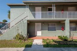 Picture of 711 Michigan Court Unit 1, Saint Cloud, FL 34769