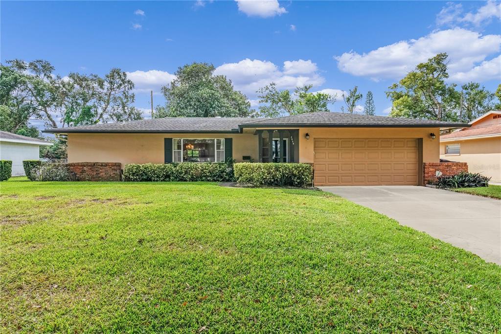 Picture of 2900 Lake Arnold Place, Orlando, FL 32806