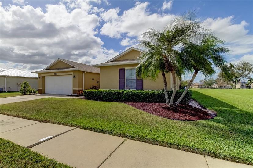 Picture of 5220 Butterfly Shell Drive, Apollo Beach FL 33572