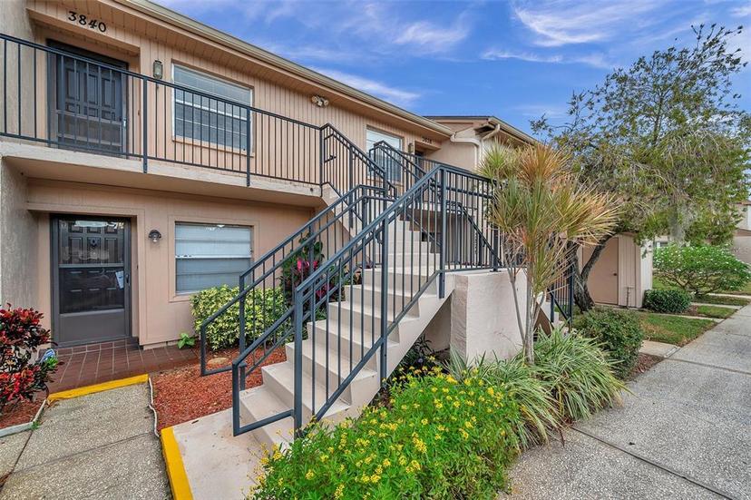 Picture of 3840 Staysail Lane Unit 3840, Holiday FL 34691