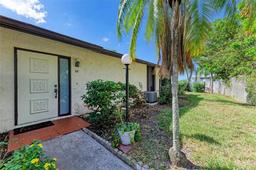 Picture of 5400 34Th Street W Unit 17F, Bradenton, FL 34210