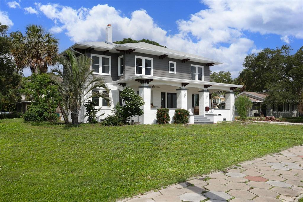 Picture of 2041 Beach Dr Se, St Petersburg, FL 33705