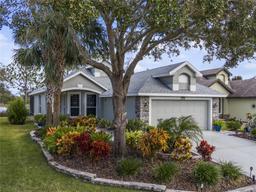 Picture of 2018 Bayside Avenue, Mount Dora, FL 32757