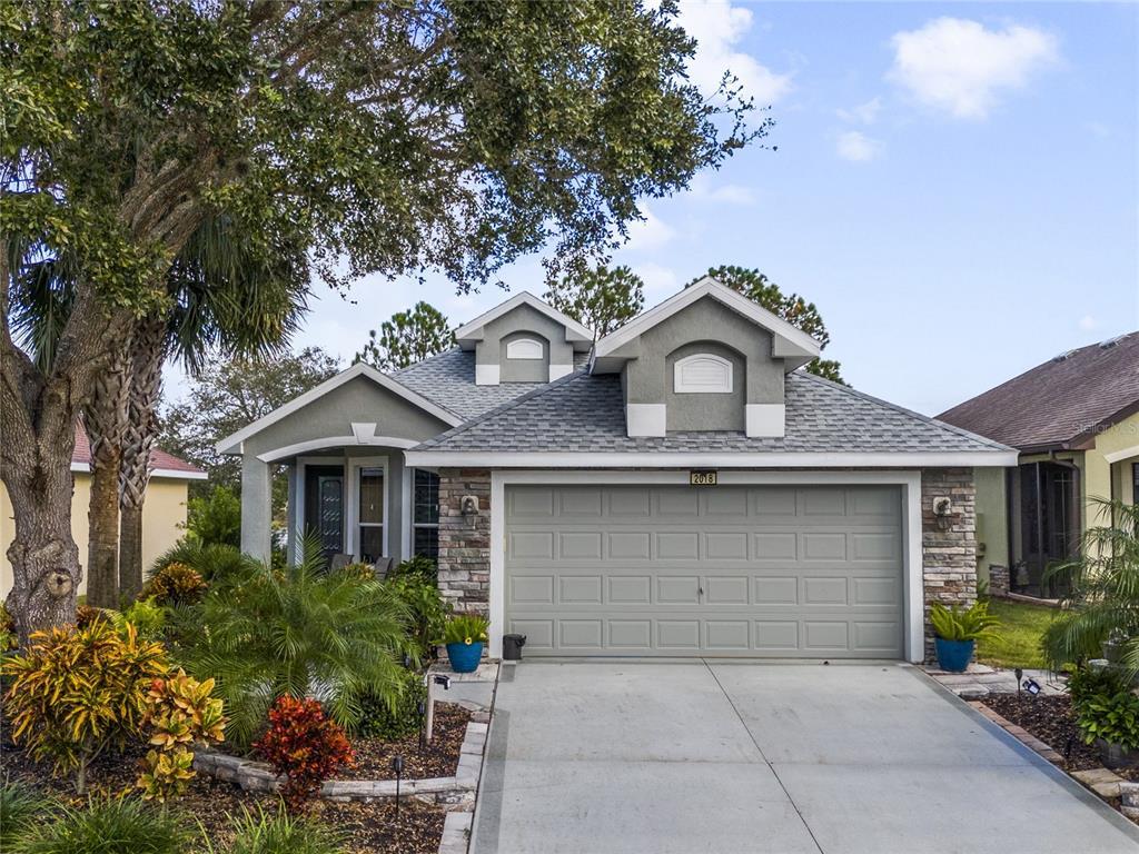 Picture of 2018 Bayside Avenue, Mount Dora, FL 32757