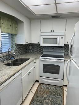 Picture of 3751 S School Avenue Unit 29, Sarasota, FL 34239