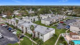 Picture of 7701 Starkey Road Unit 324, Seminole, FL 33777