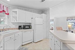 Picture of 2100 Kings Highway Unit 517, Punta Gorda, FL 33980