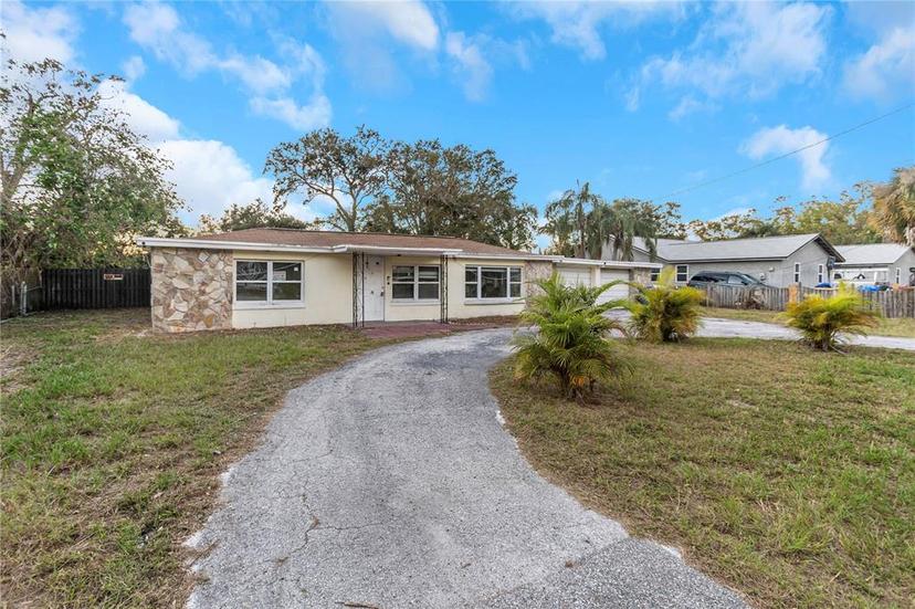 Picture of 615 16Th Street Nw, Largo FL 33770