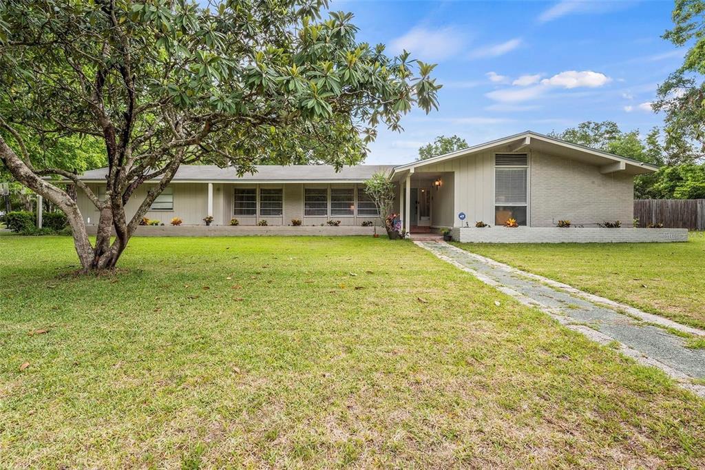 Picture of 25446 SW 5 Avenue, Newberry, FL 32669