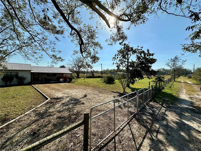 Picture of 19433 N County Road 349, O'Brien FL 32071