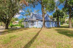 Picture of 106 E Calhoun Street, Plant City, FL 33563