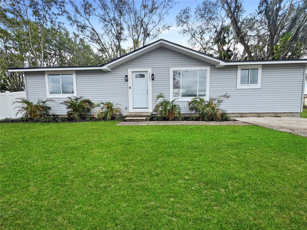 Picture of 5225 Golden Gate Boulevard, Polk City, FL 33868