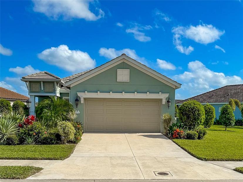 Picture of 12715 Coastal Breeze Way, Bradenton FL 34211